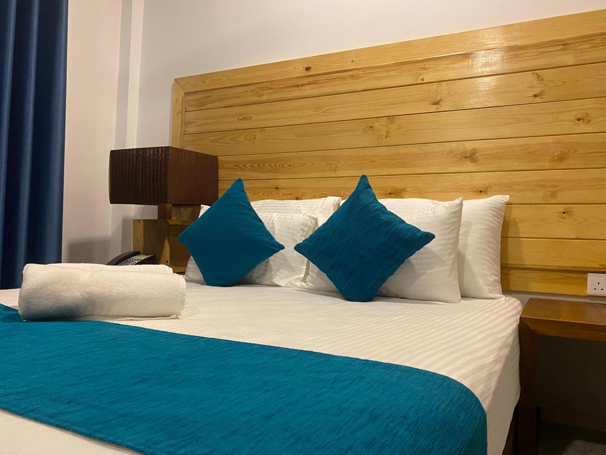 Trinco Beach Resort Тринкомали Экстерьер фото
