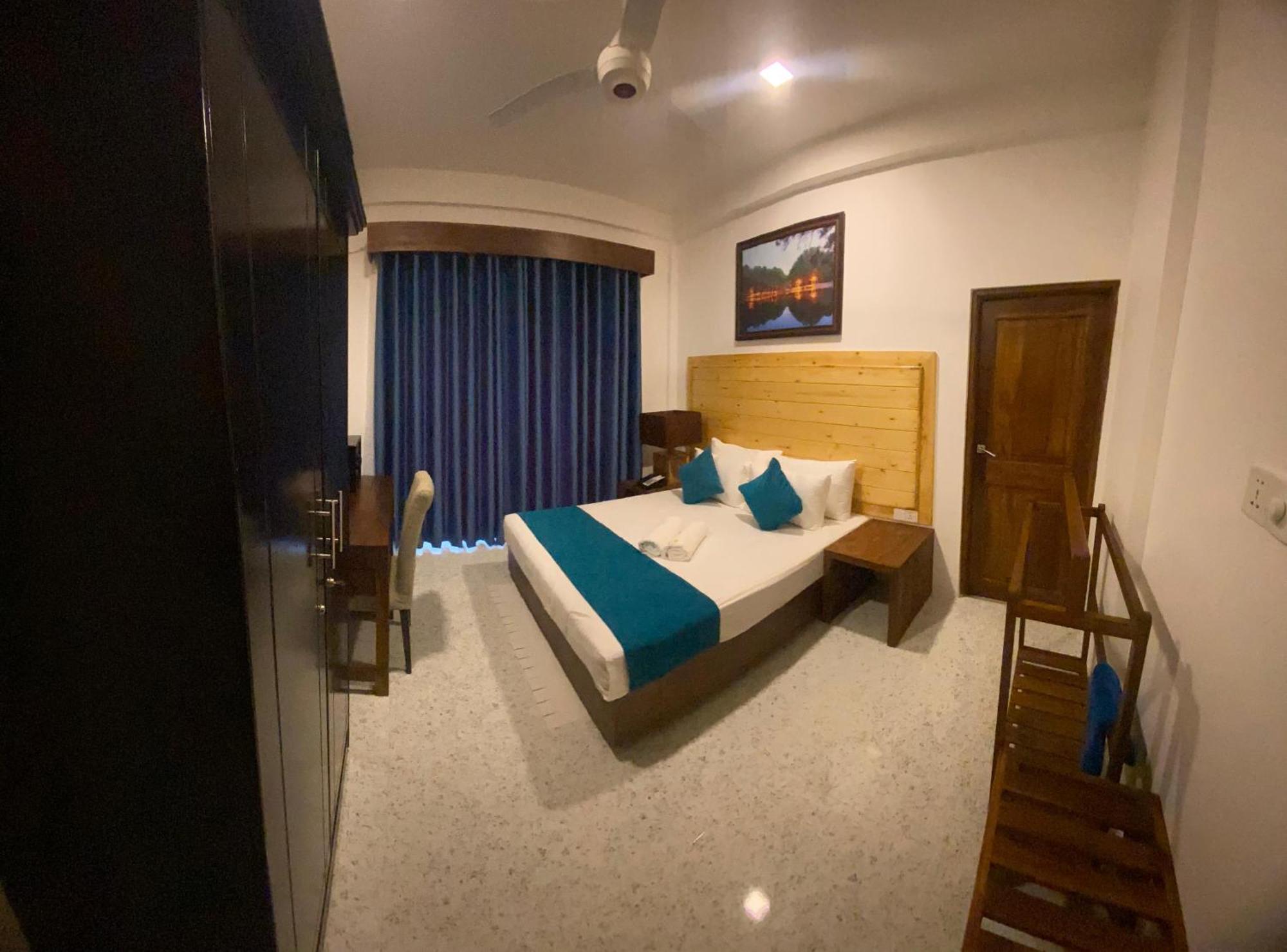 Trinco Beach Resort Тринкомали Экстерьер фото