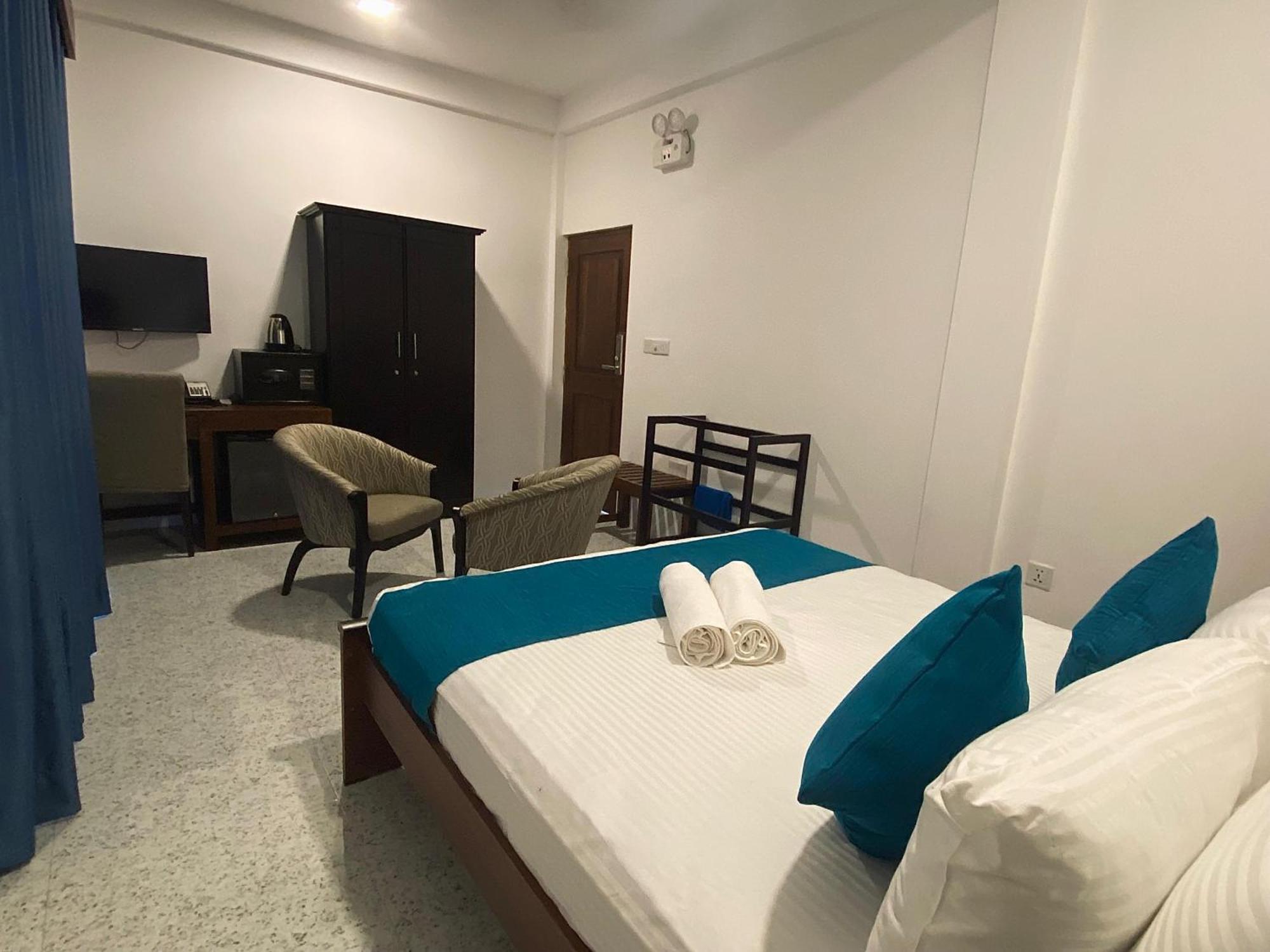 Trinco Beach Resort Тринкомали Экстерьер фото